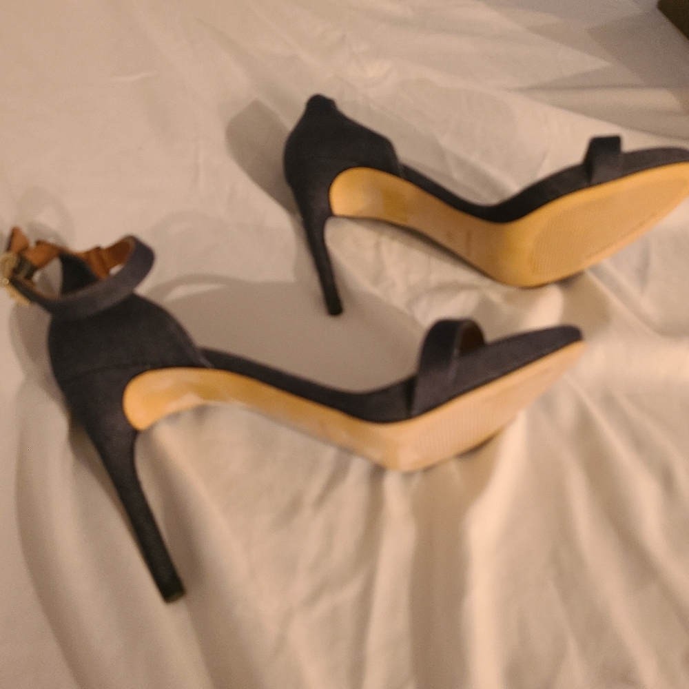 BCBGMAXAZRIA Denim Blue Heel